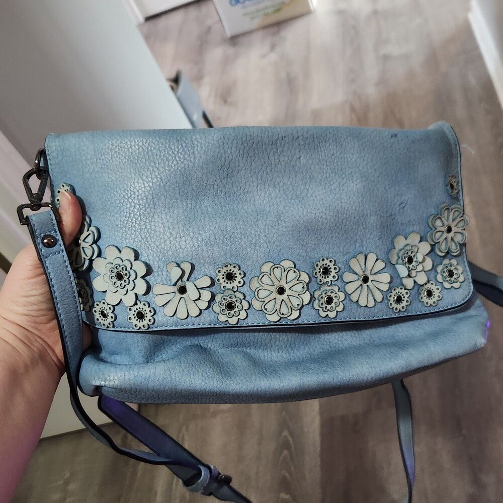 Blue Moda Luxe Crossbody/shoulder/Wristlet Purse Faux Leather W/Floral Applique